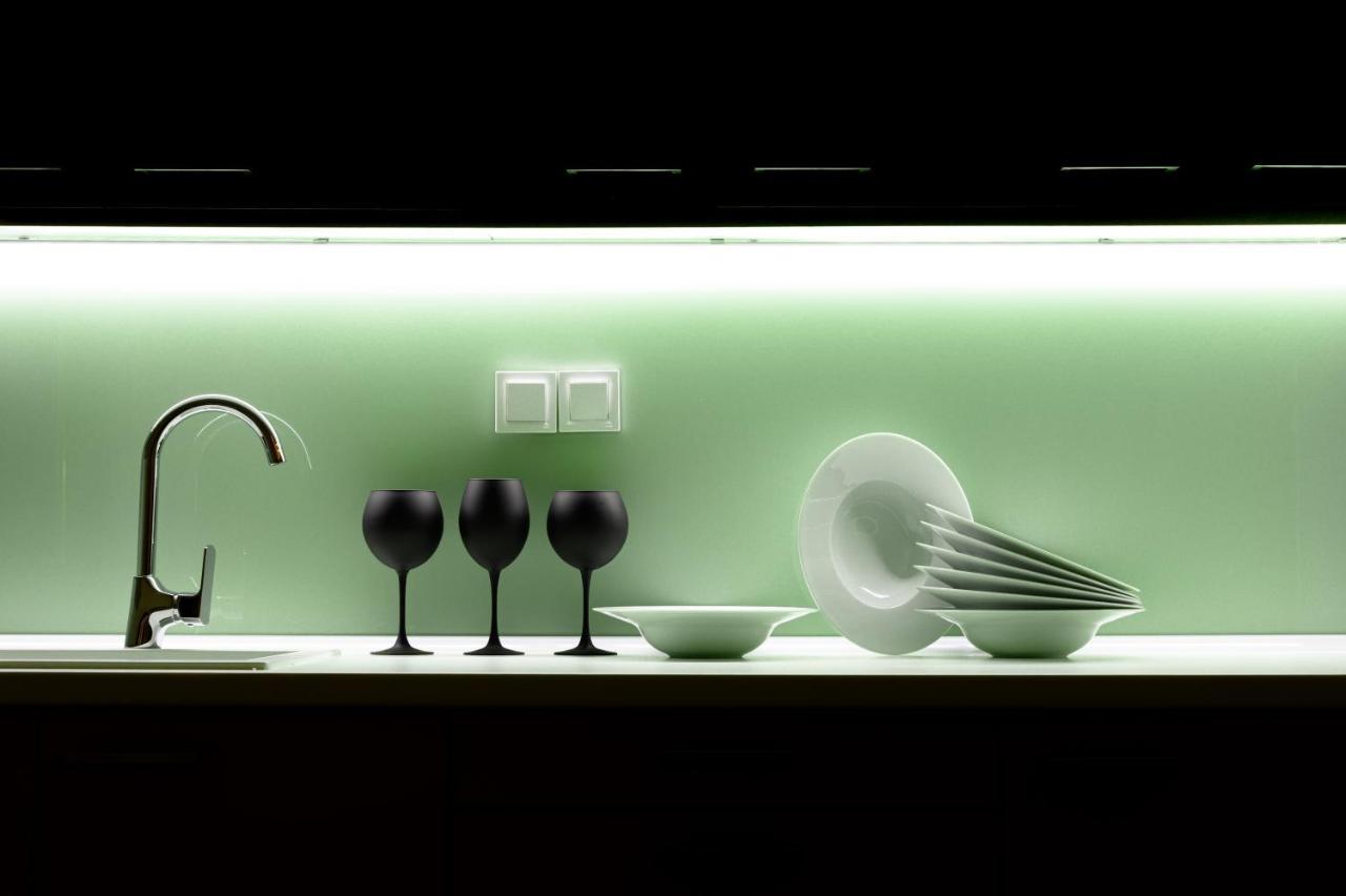 Blackhaus Apartments Thessaloniki Buitenkant foto