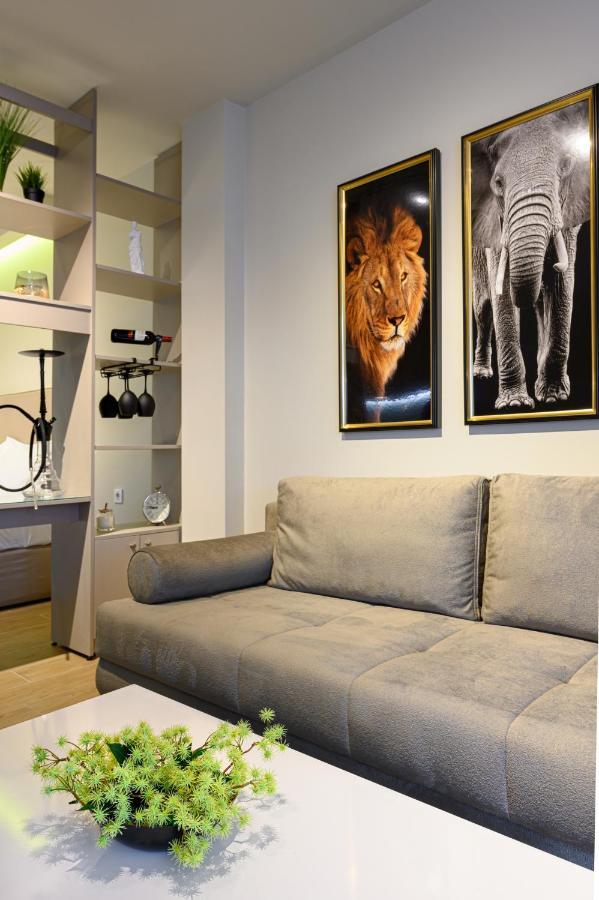 Blackhaus Apartments Thessaloniki Buitenkant foto