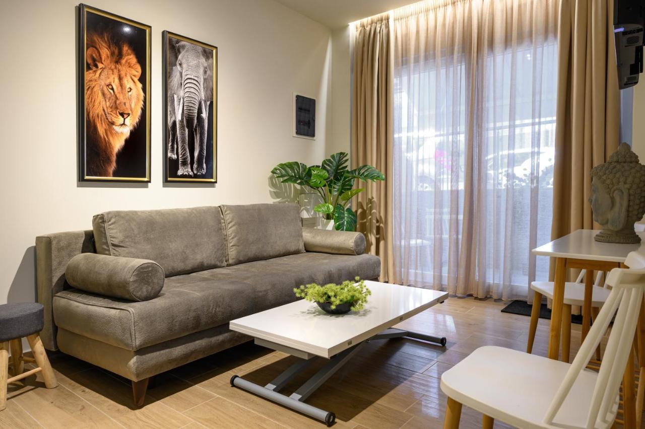 Blackhaus Apartments Thessaloniki Buitenkant foto