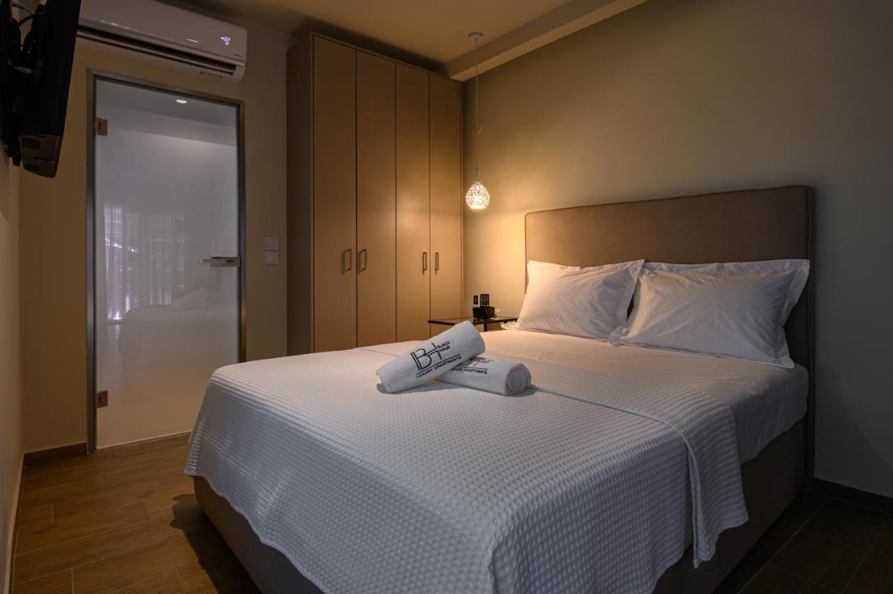 Blackhaus Apartments Thessaloniki Buitenkant foto